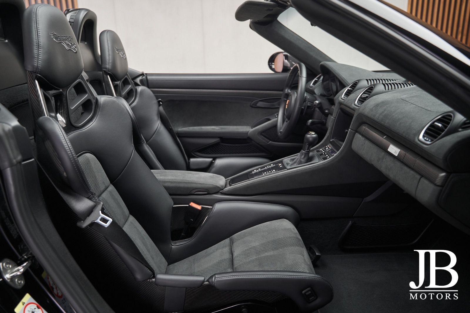 Fahrzeugabbildung Porsche Spyder RS Weissach PCCB Lift Magnesium Chrono