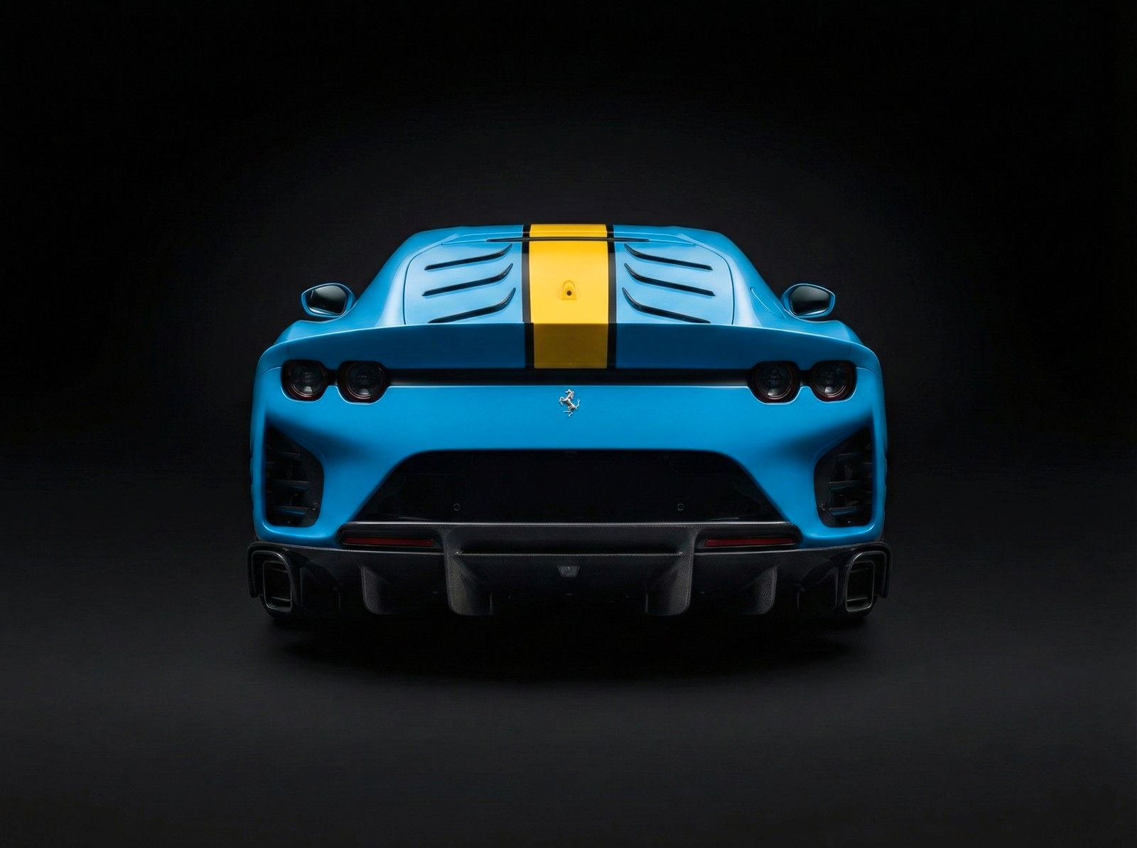 Fahrzeugabbildung Ferrari 812 Competizione | LIFT | Carbon Rims