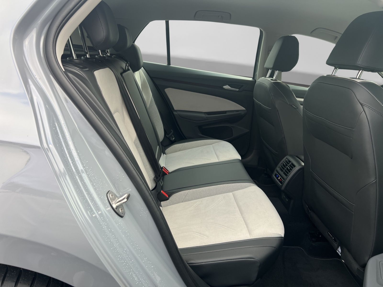Volkswagen Golf - Bild 6