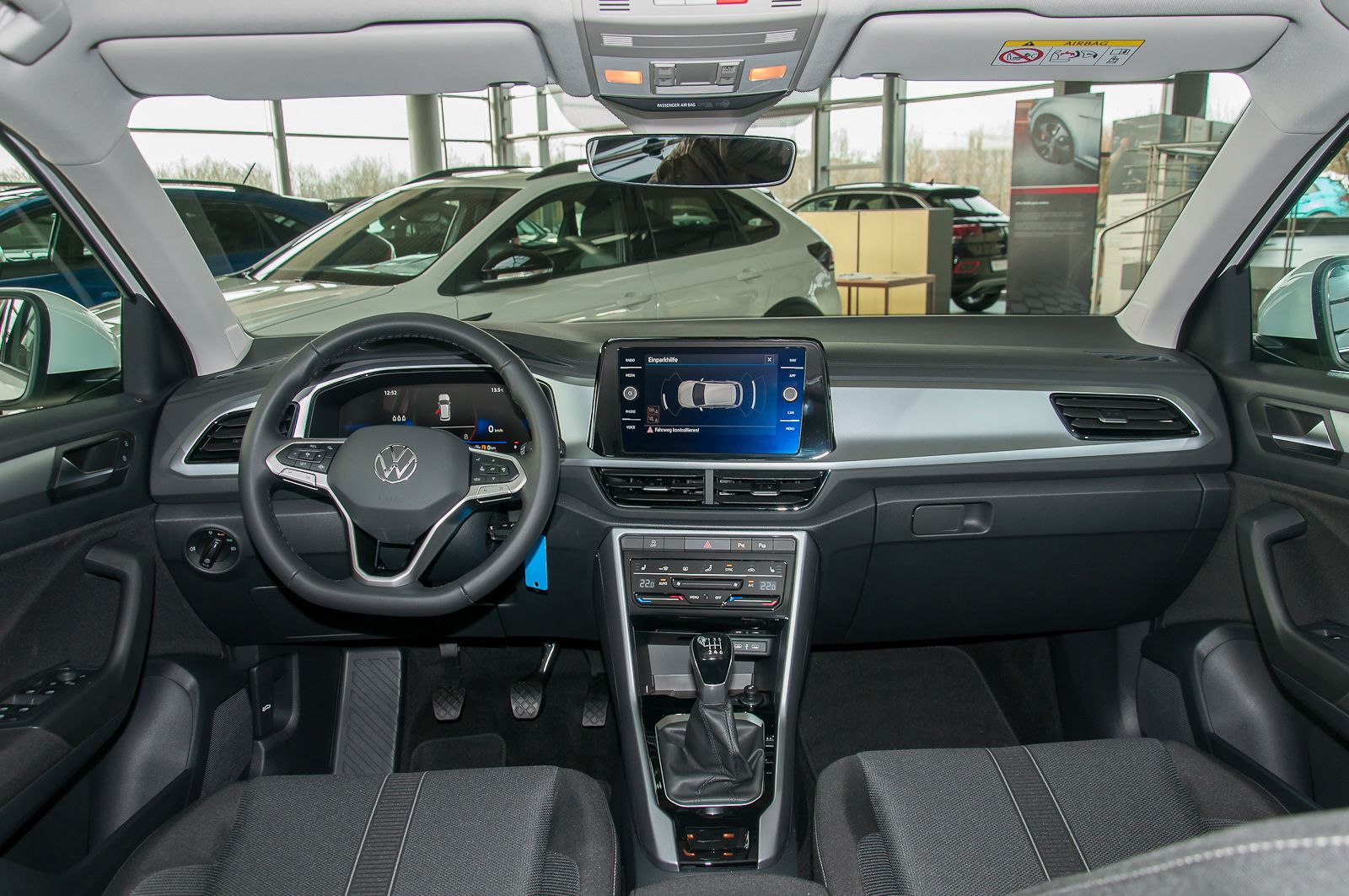 Fahrzeugabbildung Volkswagen T-Roc Life 1.0 l TSI OPF 110 PS 6-Gang