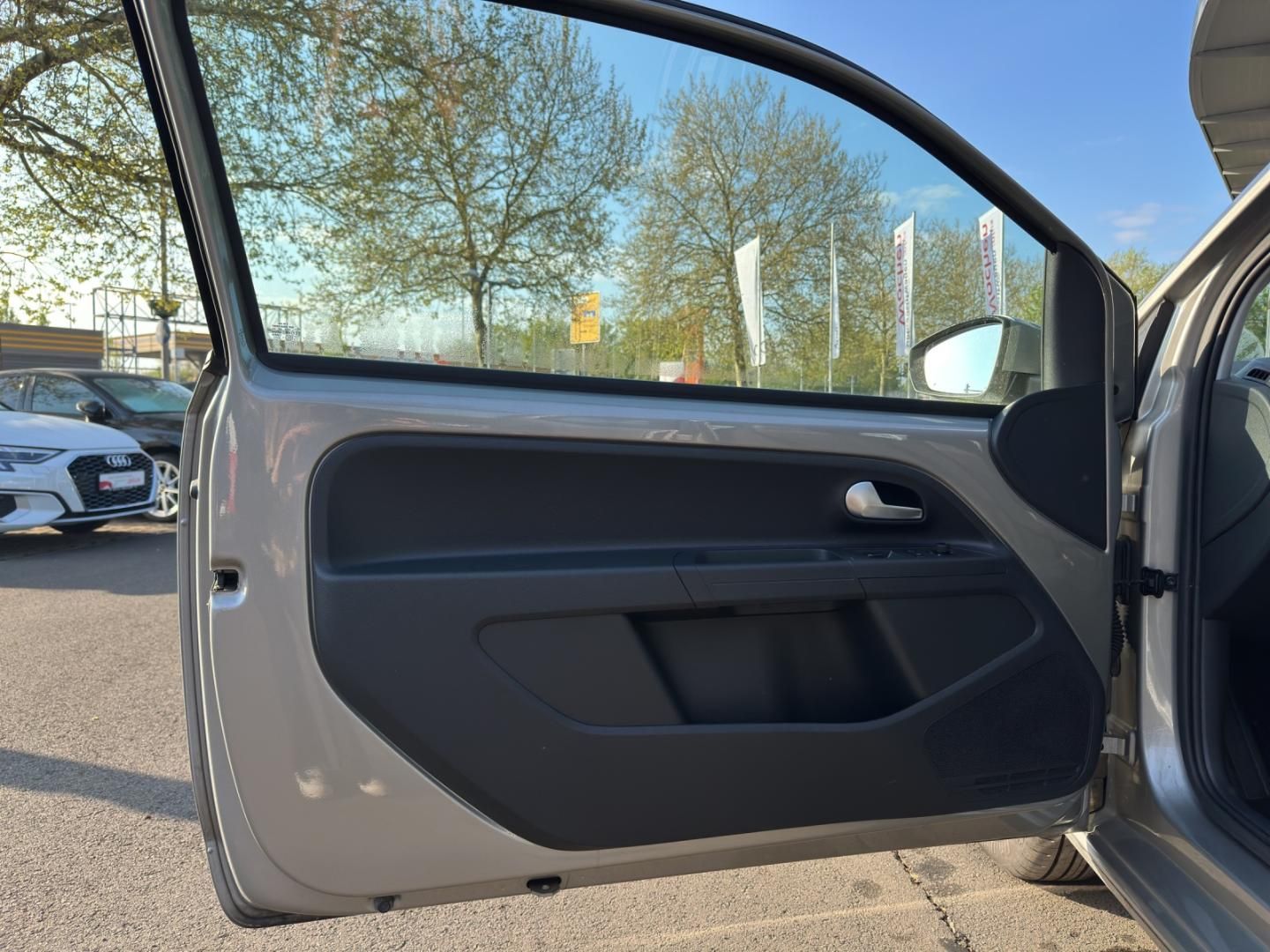 Fahrzeugabbildung Volkswagen up! move Composition Phone,SH,Klima,Maps+More Do