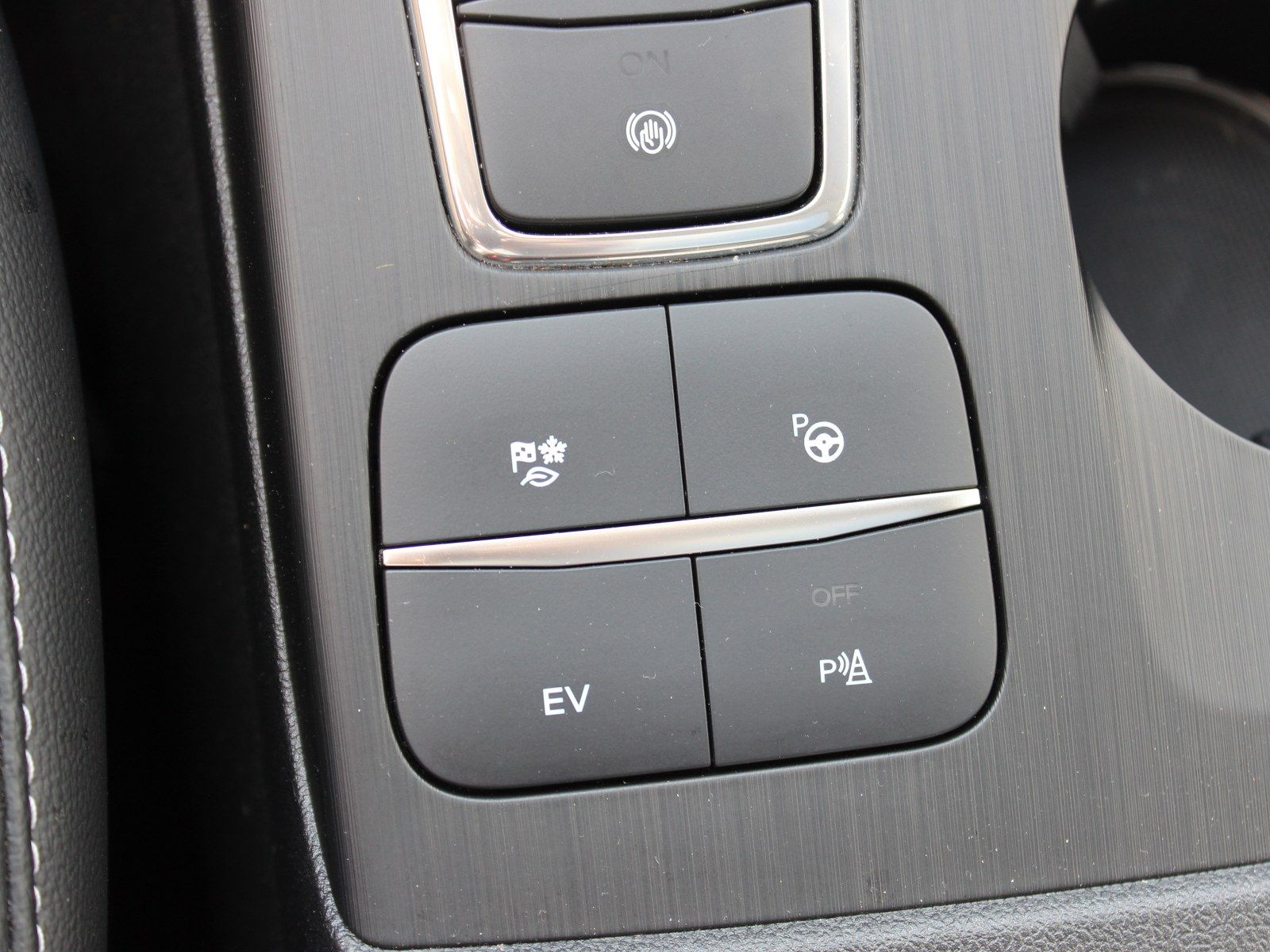 Fahrzeugabbildung Ford Kuga Plug-In Hybrid Titanium X 2,5 Duratec
