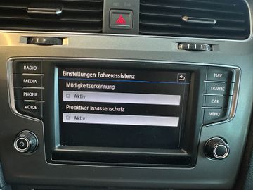 Volkswagen Golf VII Variant Trendline BMT *Bi-Xenon*Klima*