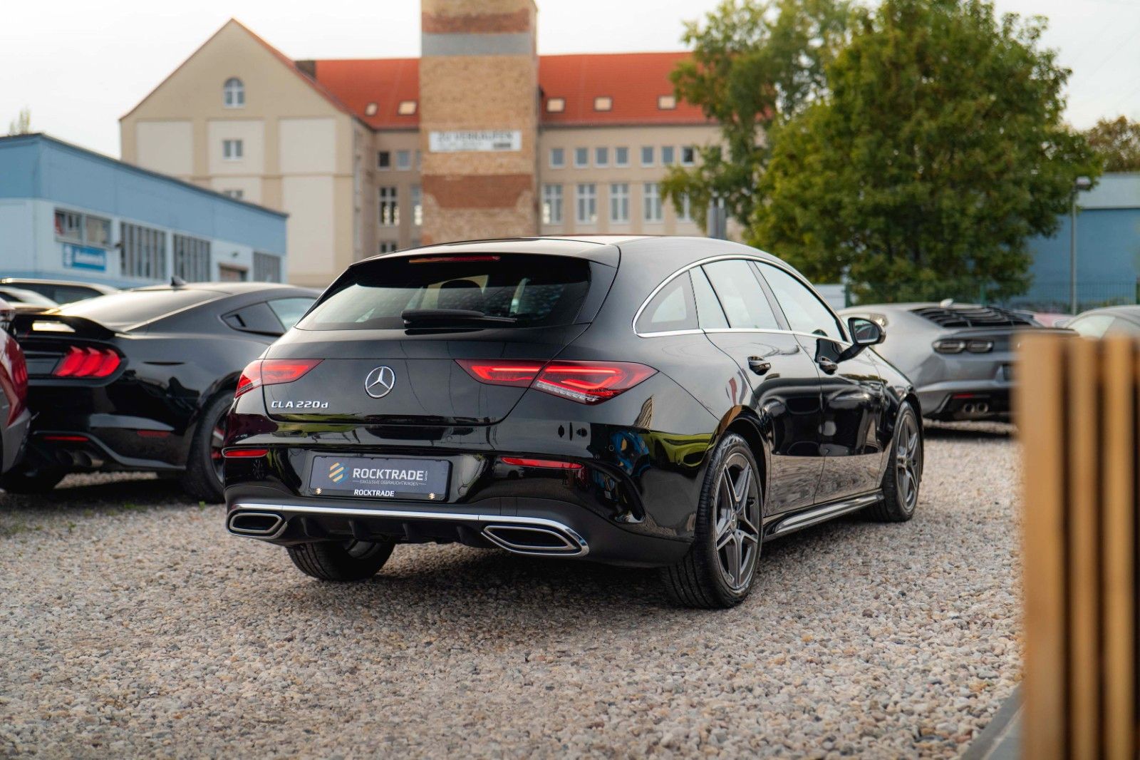 Fahrzeugabbildung Mercedes-Benz CLA 220 Shooting Brake AMG Line | ACC | LED