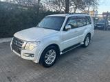 Mitsubishi Pajero 3.2 DI-D Diamant Edition - gebrauchte Mitsubishi Pajero aus dem Jahr 2016