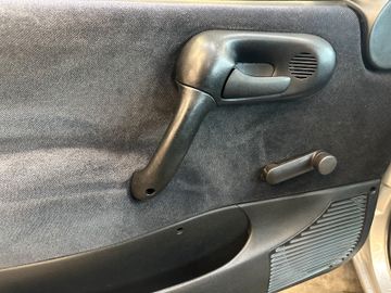 MYAUTOCENTER – Gebraucht- und Jahreswagen mit Werkstattservice in Pfaffenhofen Opel Corsa *TÜV 072027*KLIMAANLAGE*