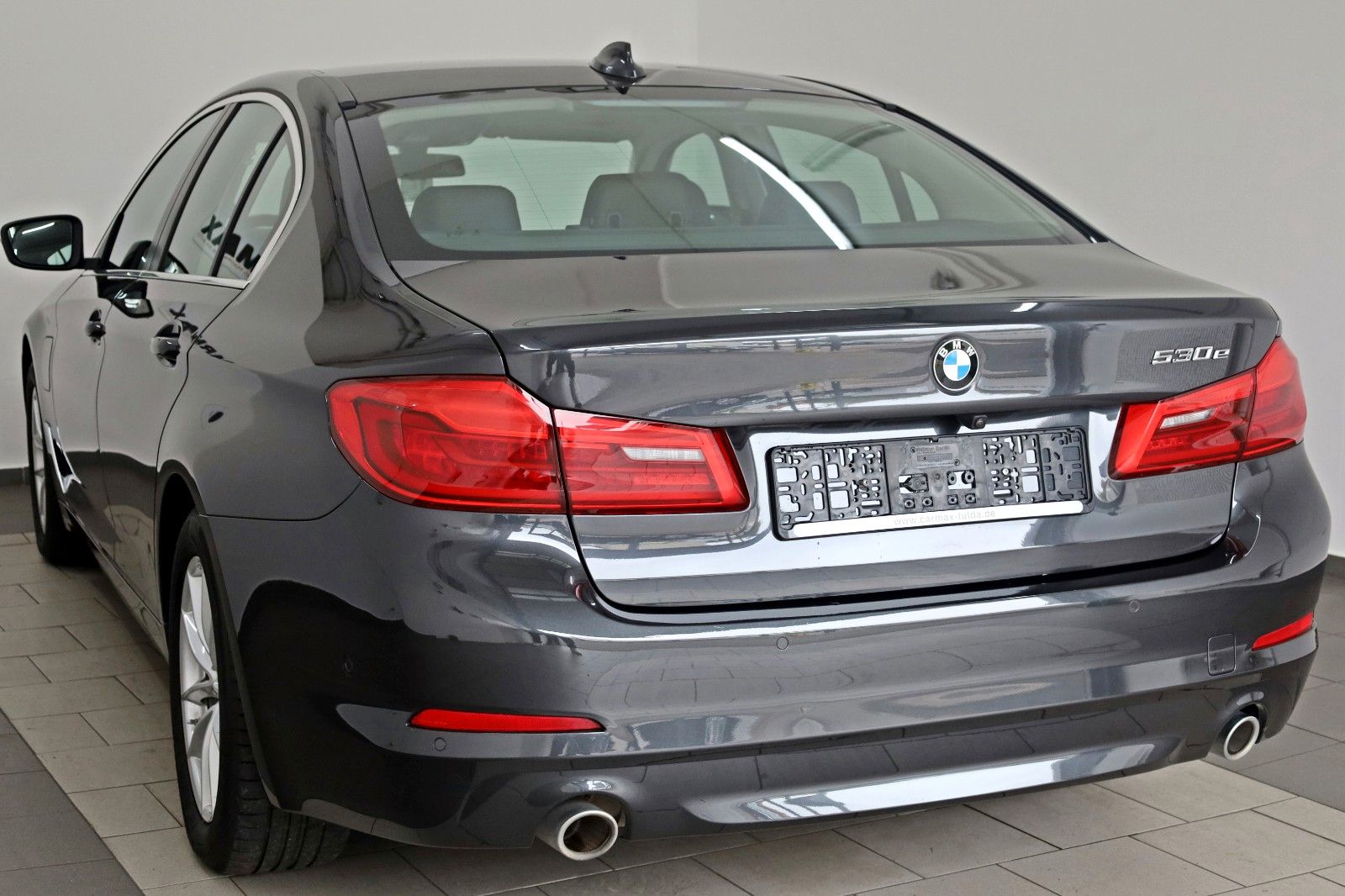 Fahrzeugabbildung BMW 530 e Lim.,Leder,Navi,LED,360Kamera,SH,ACC