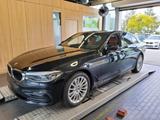 BMW 520 i Sport Line*HUD*4xSHZG*LEDER*GLASDACH*ACC - BMW 5er Reihe aus 2019