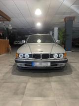 BMW 750 i Sammlerstück H Kennzeichen - BMW 750 aus 1991