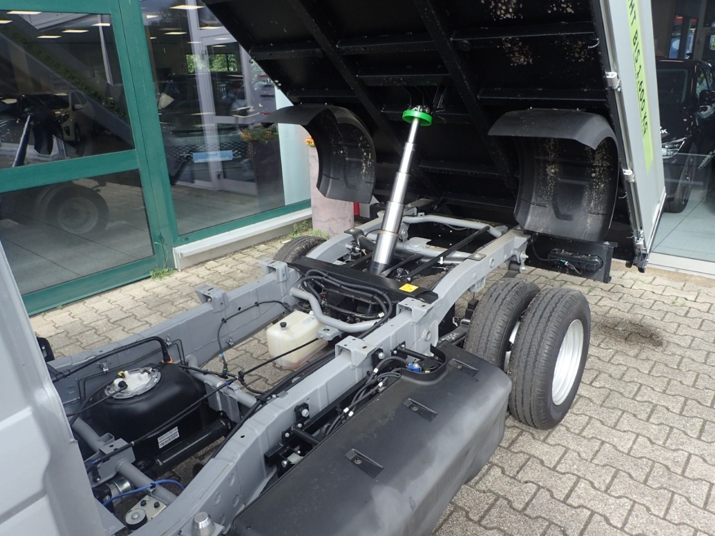 Fahrzeugabbildung Piaggio Porter NP6 TW Kipper LR 3,08m Pritschenlänge LPG