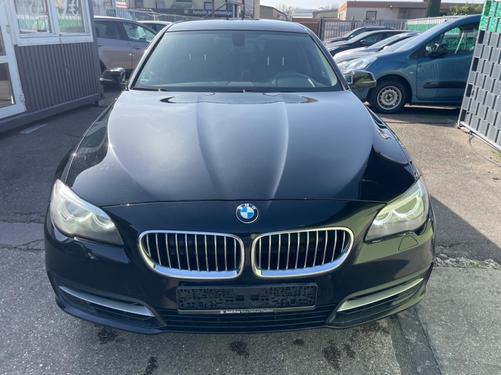 BMW 520 5 Touring 520 d Model 2014 Scheckheft gep