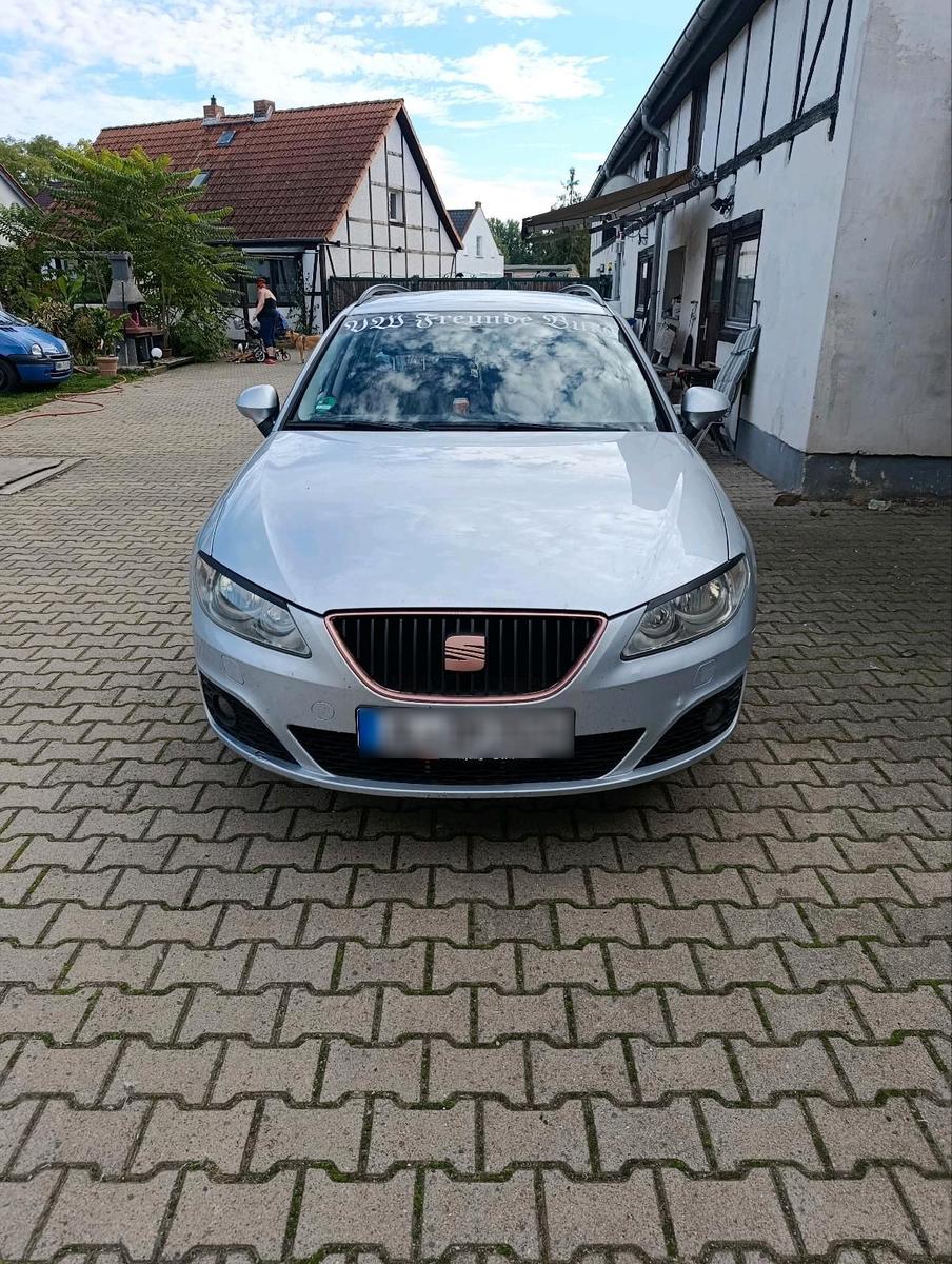 Seat Exeo 2009 — rear view