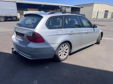 BMW 320 - 6