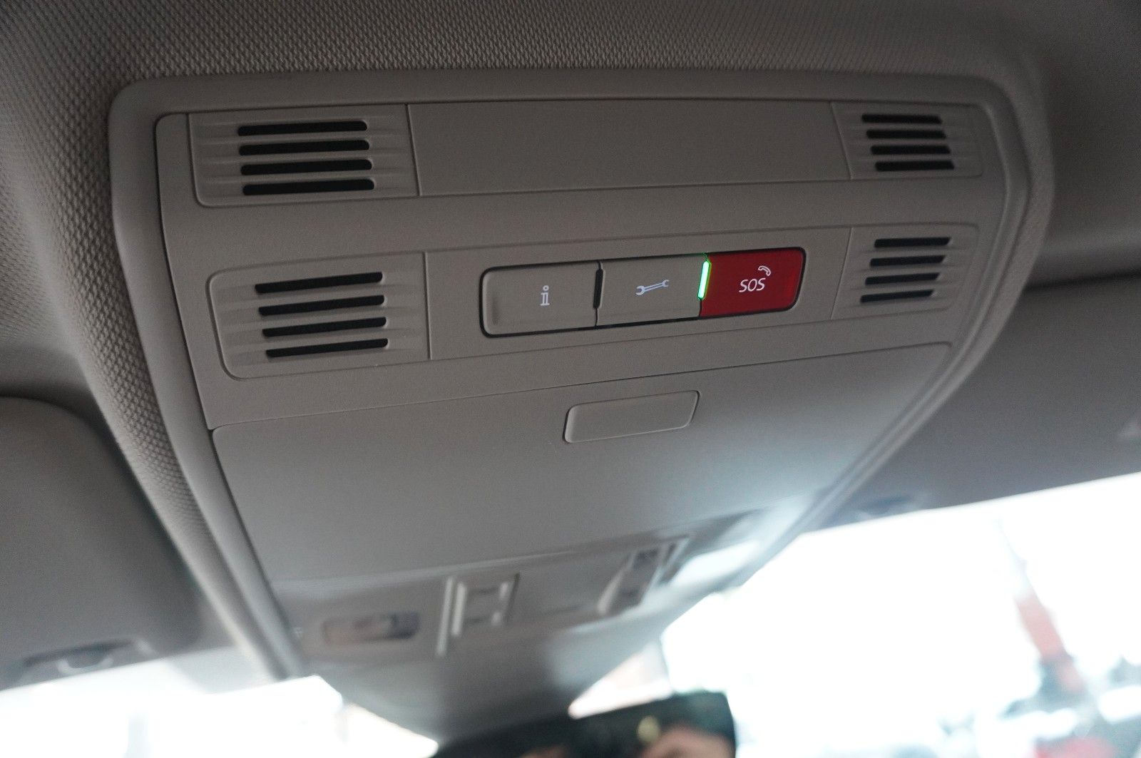 Fahrzeugabbildung Volkswagen Taigo 1.0 TSI STYLE NAVI/IQ-LIGHT/VIRT./SH/DAB+