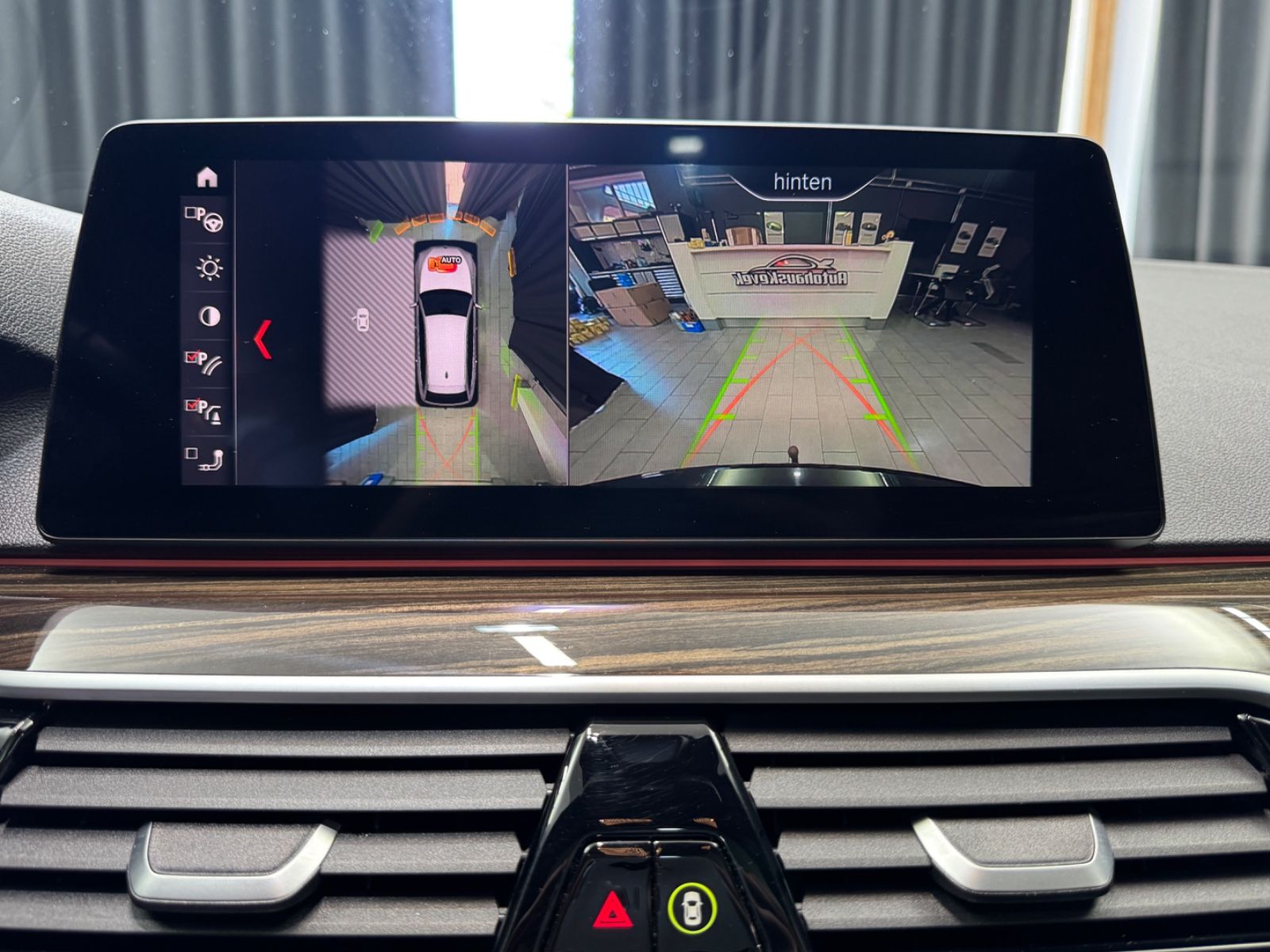 Fahrzeugabbildung BMW M550d xDrive Touring|PANO|NAVI|AHK|1.HAND