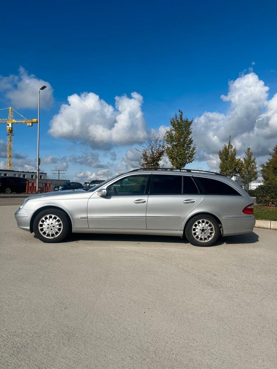 Mercedes-Benz E270 2004 — engine 177 HP (130kW)