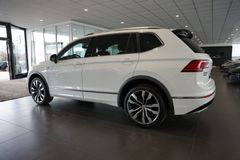 VW Tiguan Allspace 2.0 TDI Highline | R-Line | 20" VW Tiguan Allspace 2.0 TDI Highline | R-Line | 20"