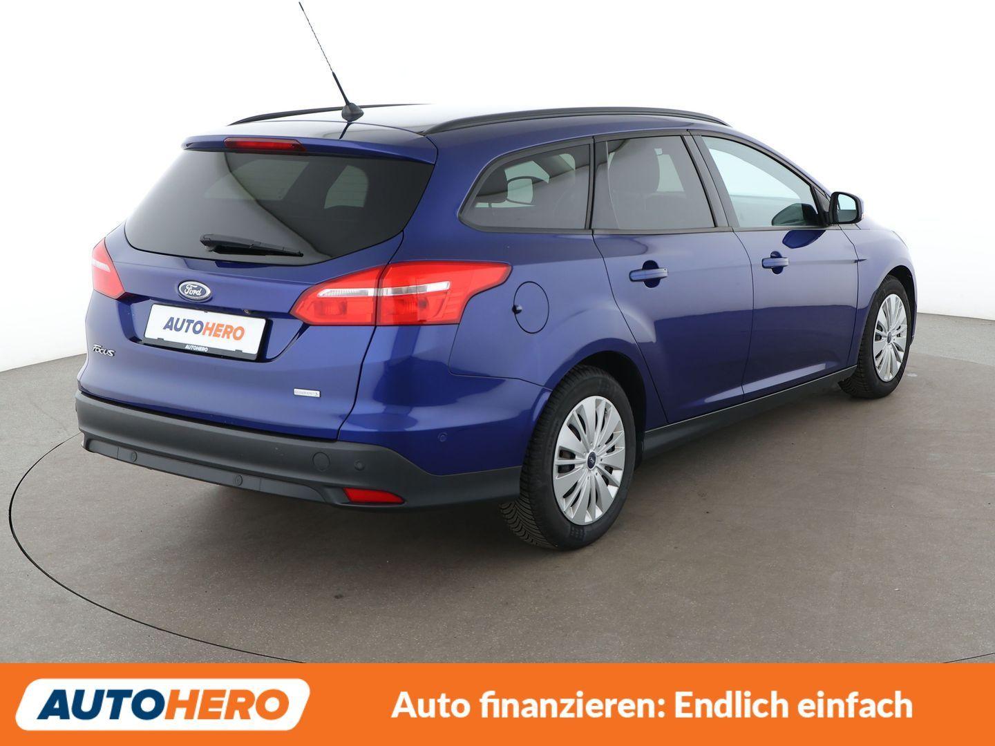 Ford Focus 1.0 EcoBoost Business*NAVI*TEMPO*PDC*SHZ*