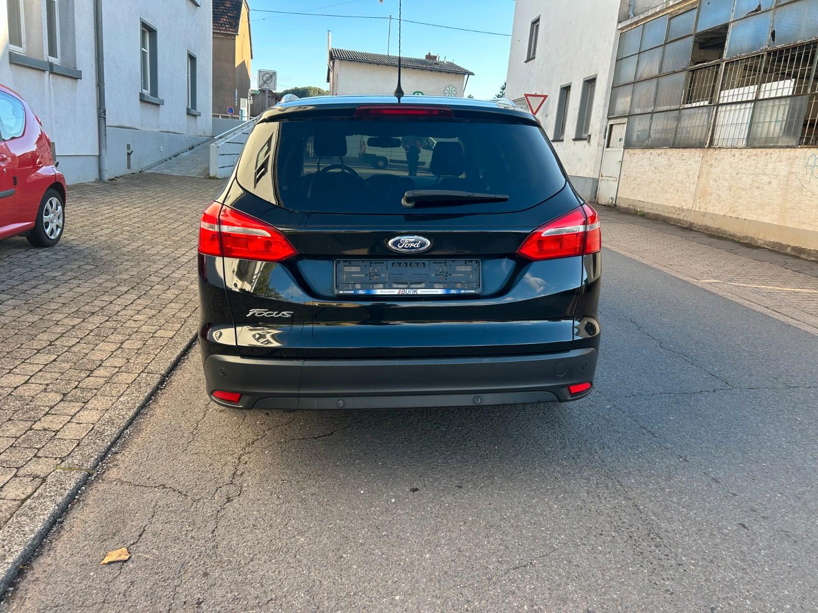 Ford Focus 2015 — photo 5
