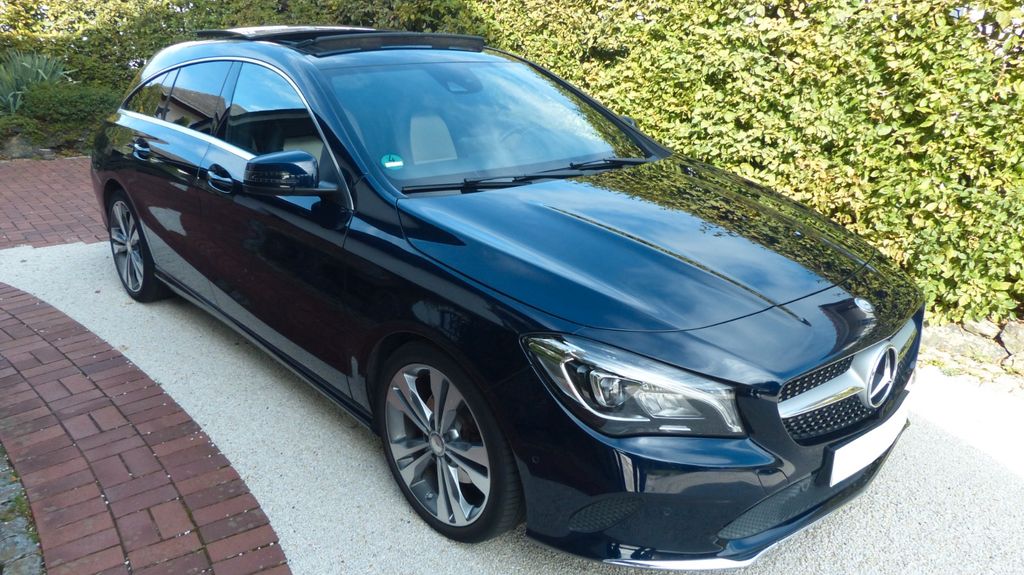 Image of Mercedes-Benz CLA 220 Shooting Brake
