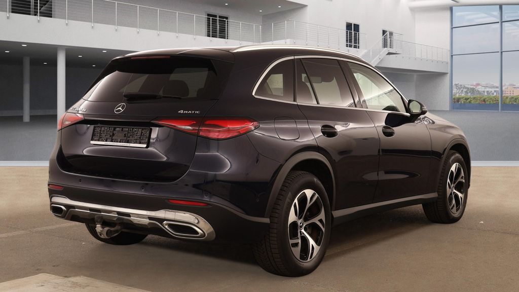 Mercedes-Benz GLC 300 — fotografia 3