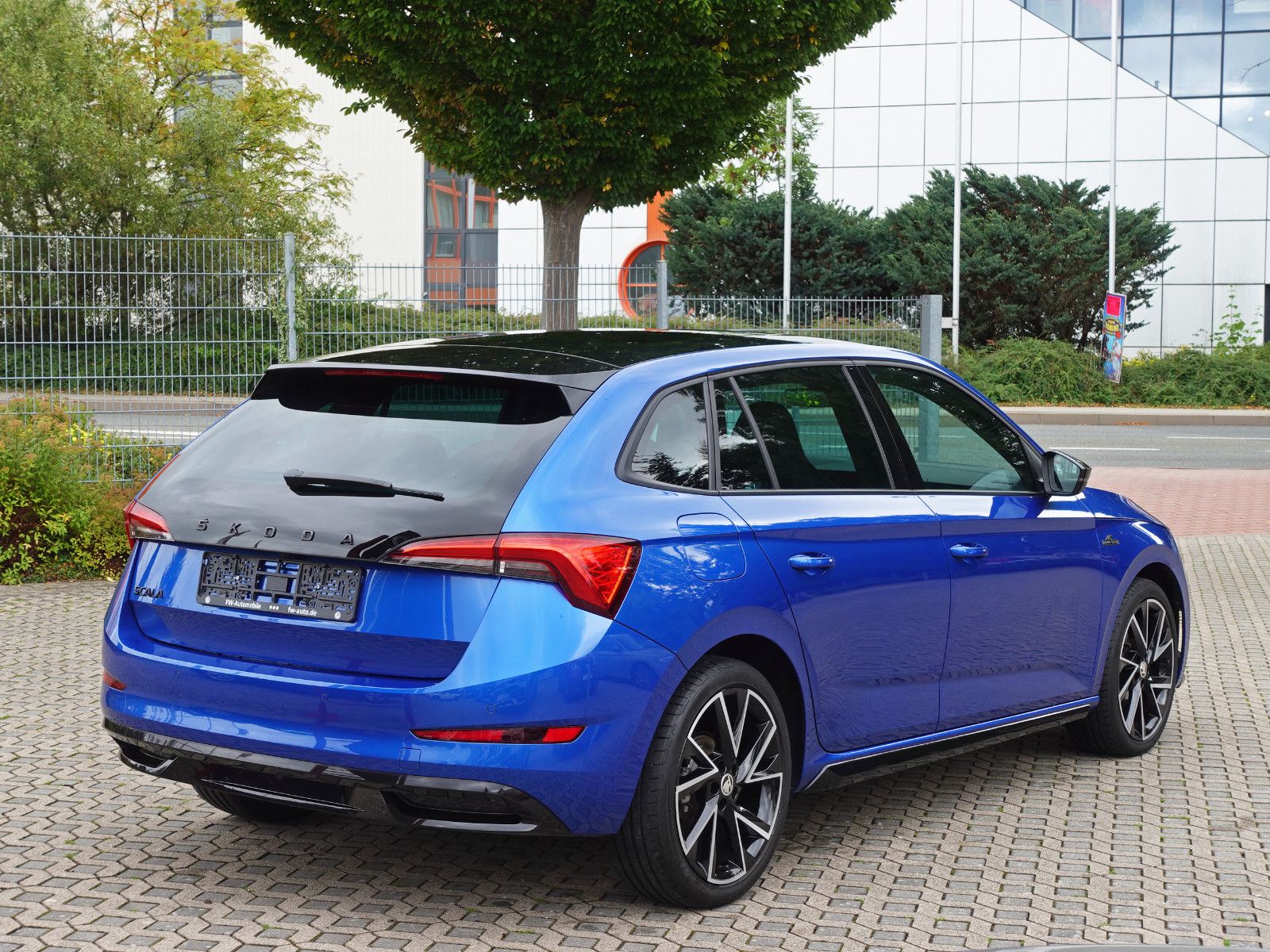 Fahrzeugabbildung SKODA Scala 1.5 TSI MONTE CARLO Pano Navi RFK CarPlay