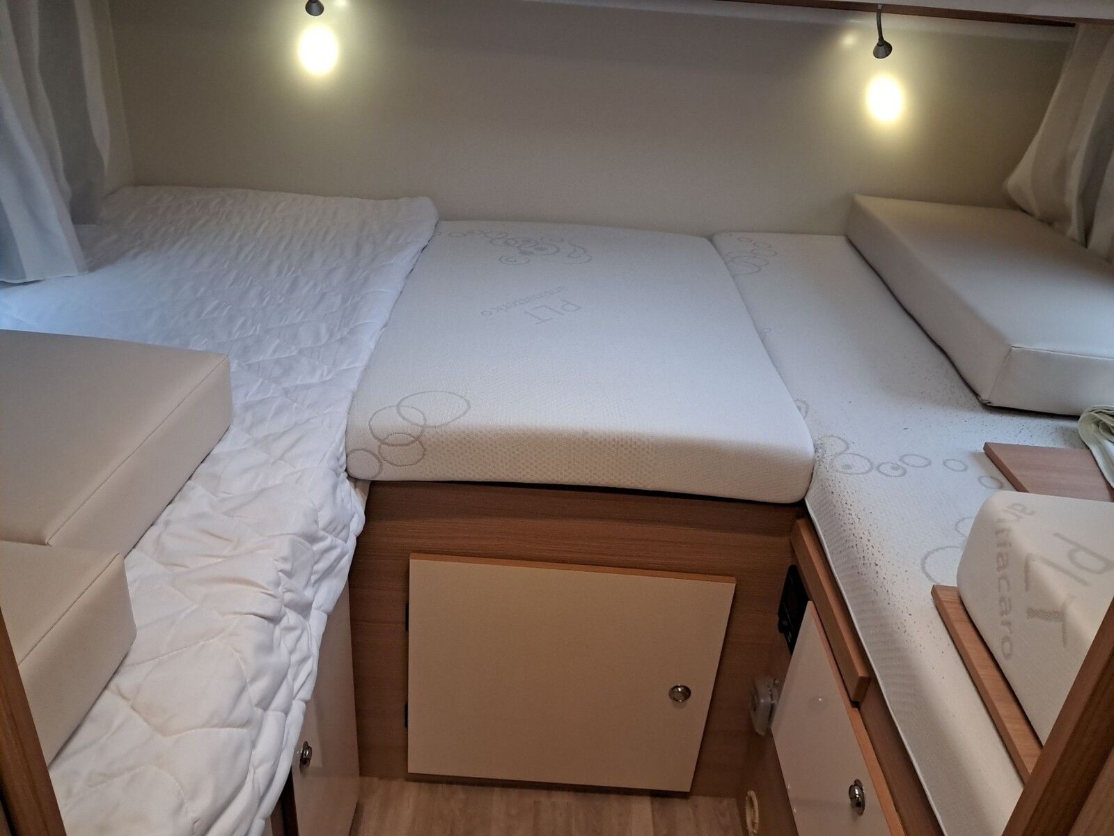 Fahrzeugabbildung Ahorn Camp P 690