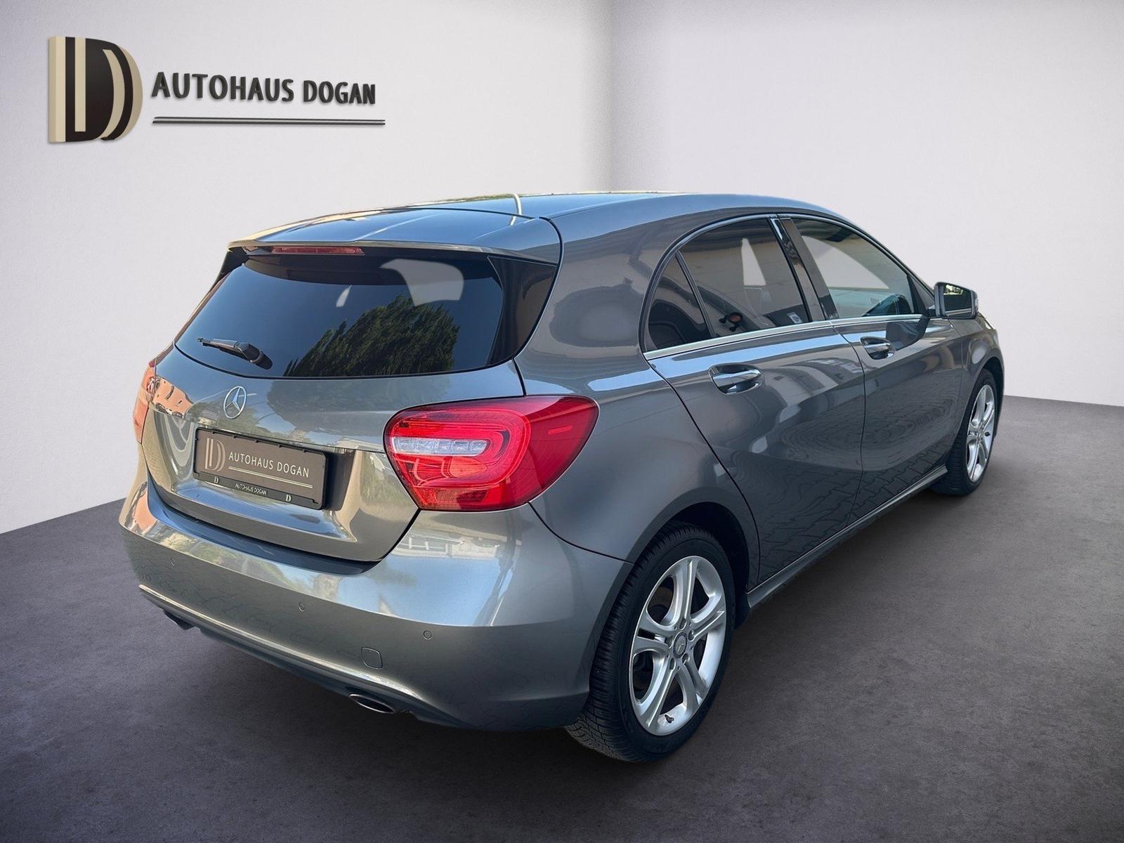 Mercedes-Benz A 180 Xenon*Navi*Sitzhzg*Kamera*Tempomat*AHK*