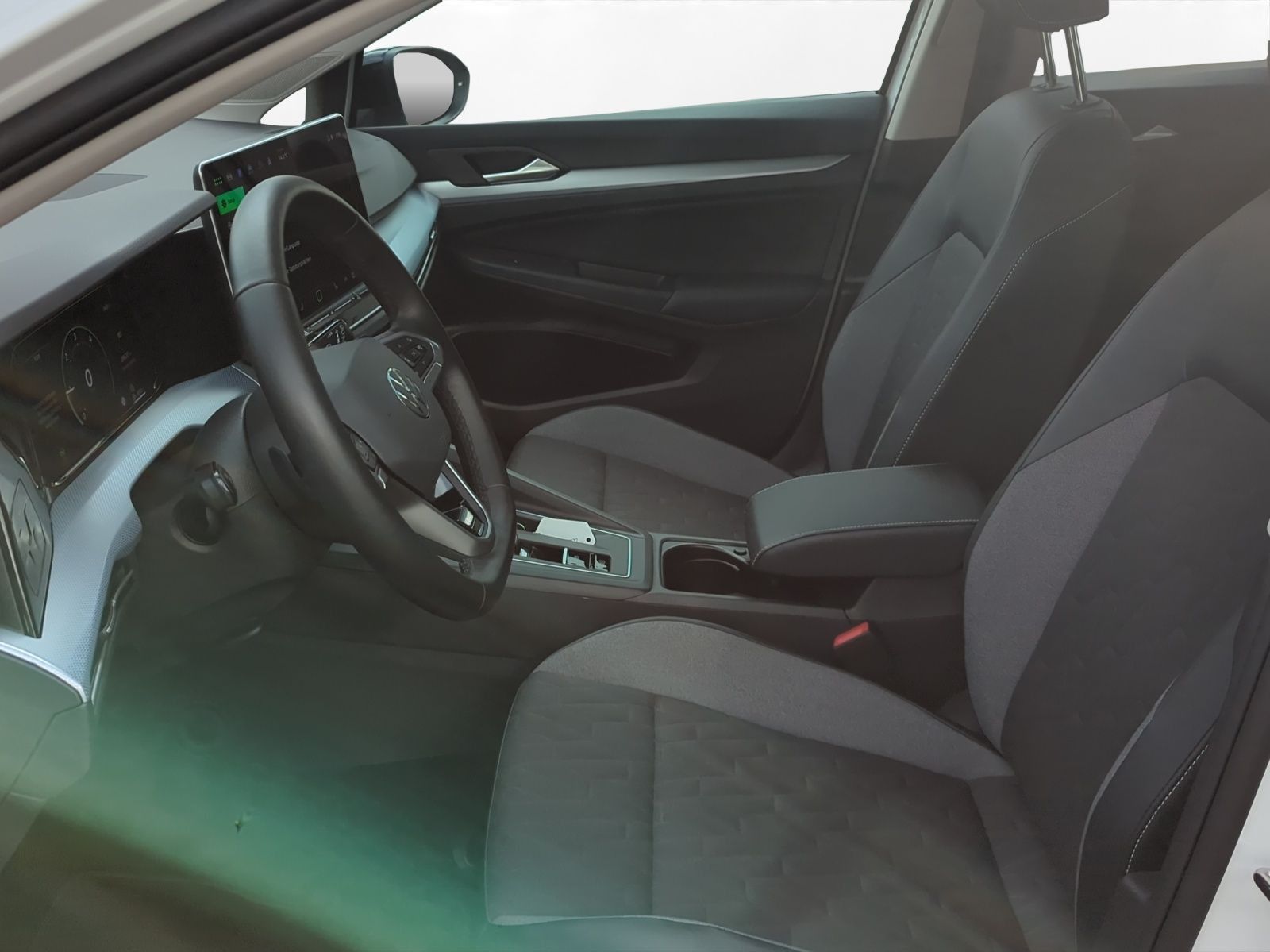 Volkswagen Golf VIII 2,0 TDI Goal AHK SiHz Matrix DSG foto 3