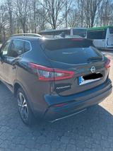 Nissan Qashqai 1.2 DIG-T Xtronic N-CONNECTA N-CONNECTA - Nissan Qashqai mit Benzin-Antrieb: Limousine, Automatik