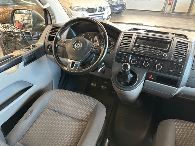 Volkswagen T5 *CAMPER*KÜCHE*BETT(aufklappbar)*ESSTISCH*AHK*
