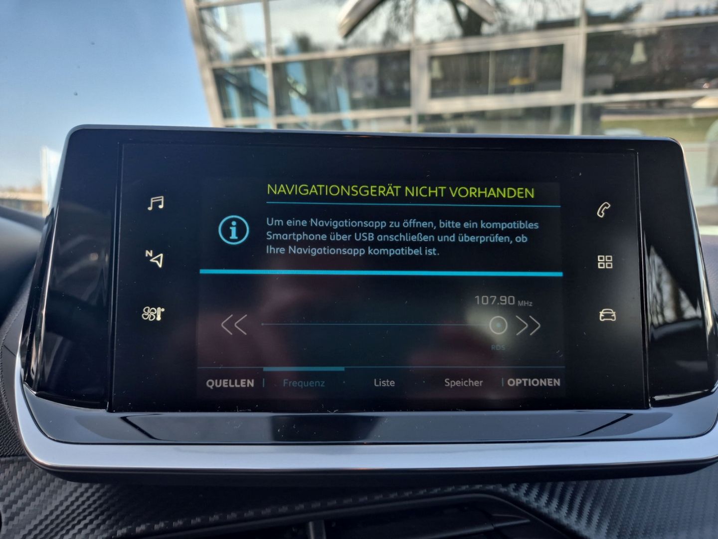 Fahrzeugabbildung Peugeot 208 e- Active Pack Elektro 136 CarPlay Klima