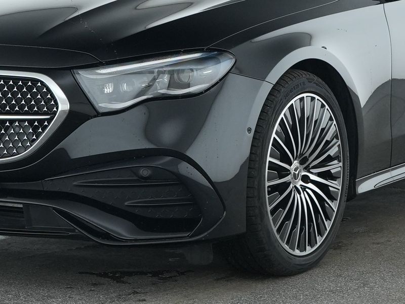 Fahrzeugabbildung Mercedes-Benz E 220 d AMG*SUPERSCREEN*PANO*20"ZOLL*DISTRONIC*