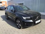 Volvo XC40 B4 (Benzin) Ultimate Dark Cam PanoDach Navi - Volvo aus 2023