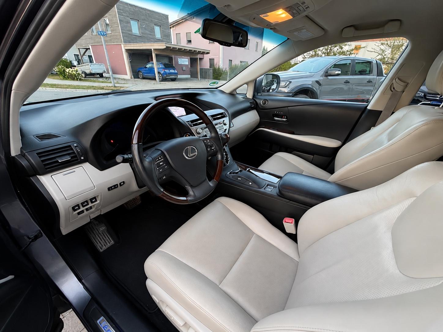 Lexus LX 450 Hybrid Leder Navi Klima Alu Xen