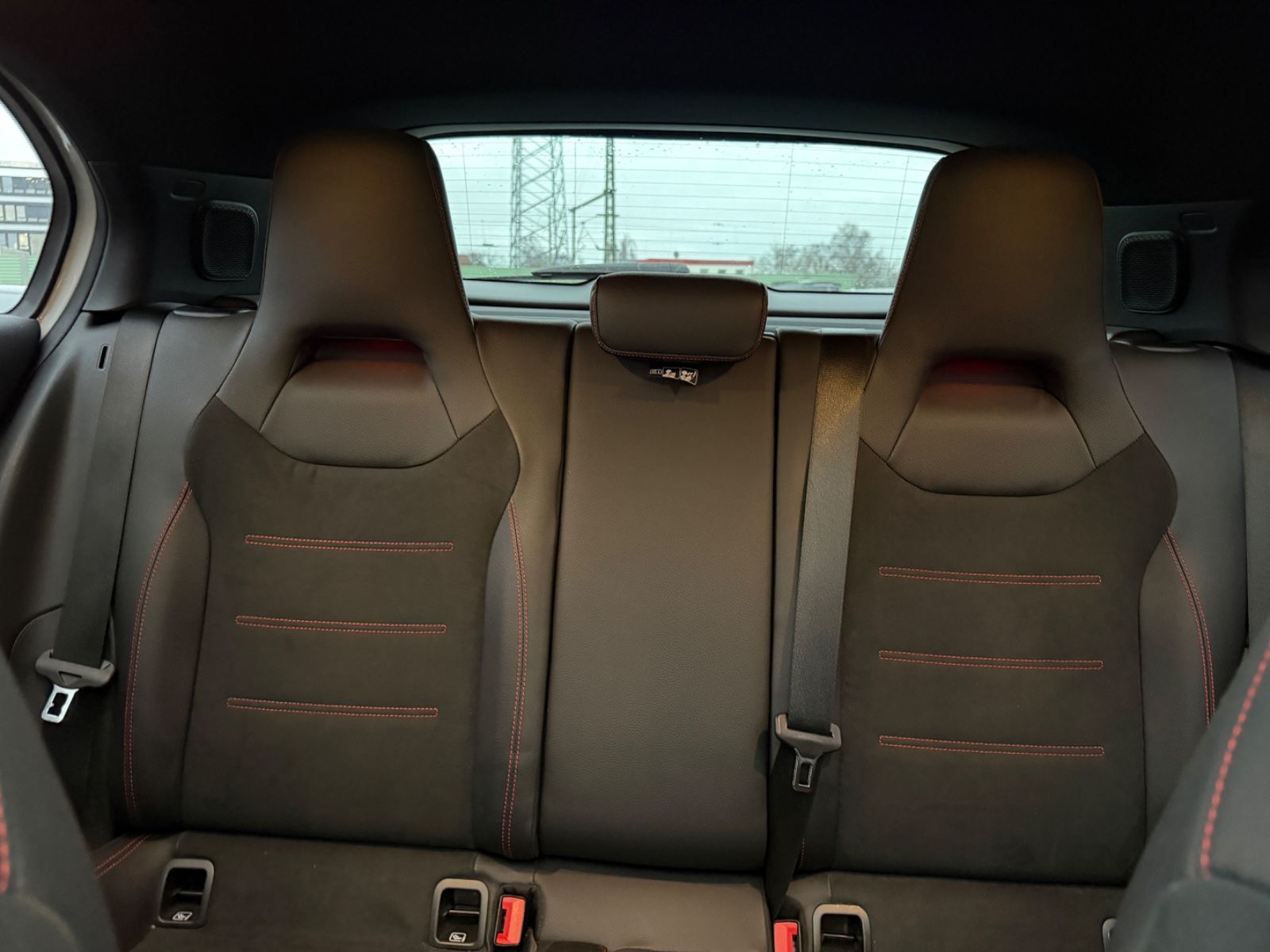 Fahrzeugabbildung Mercedes-Benz A 250 AMG Line*BURMESTER*PANO*ALCANTARA*