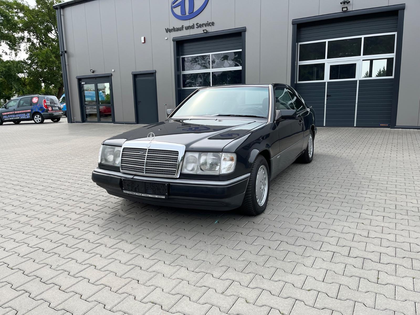 Mercedes-Benz CE 300