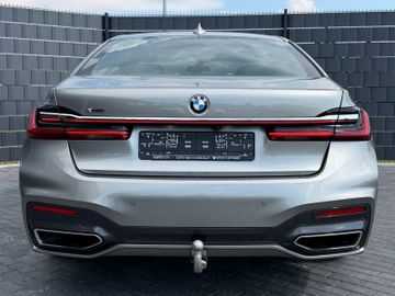 BMW 740 - 7