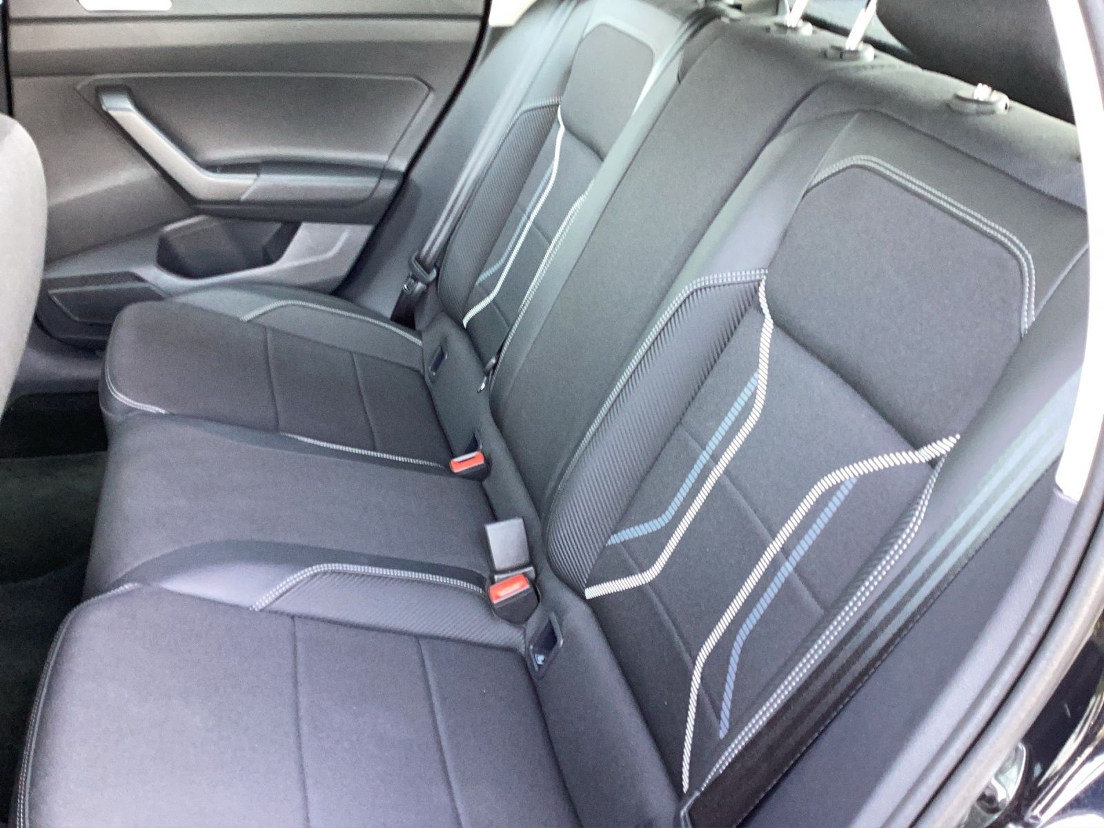 Fahrzeugabbildung Volkswagen Taigo TSI Style DSG Matrix AHK Navi AID ACC RFK