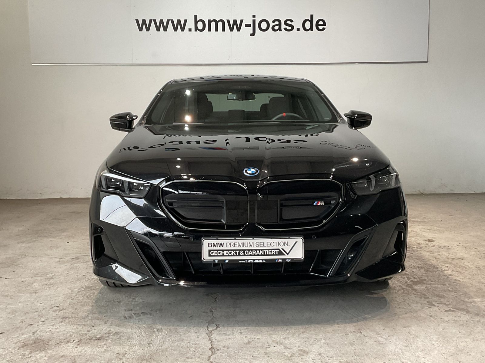 Fahrzeugabbildung BMW i5 M60 xDrive Limousine, Sitheizung vorne und hi