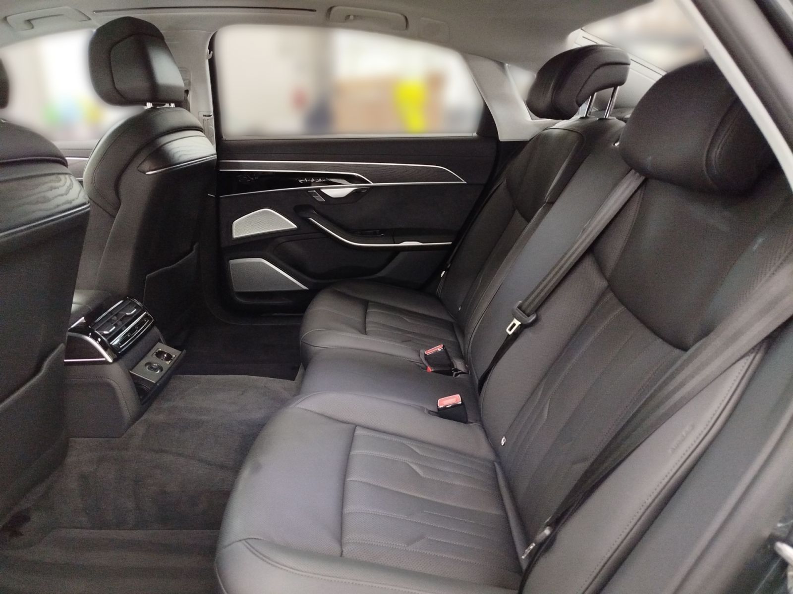Audi A8 - Bild 11