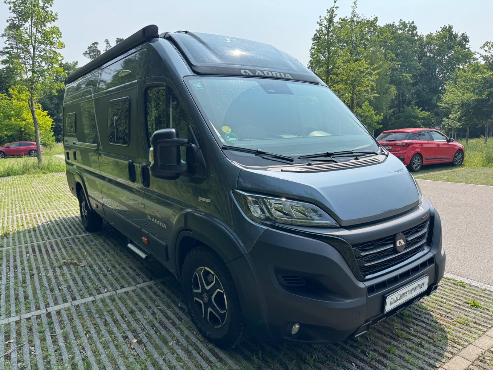 Adria Twin Supreme 640SGX Aut. Solar Dieselhzg Safe