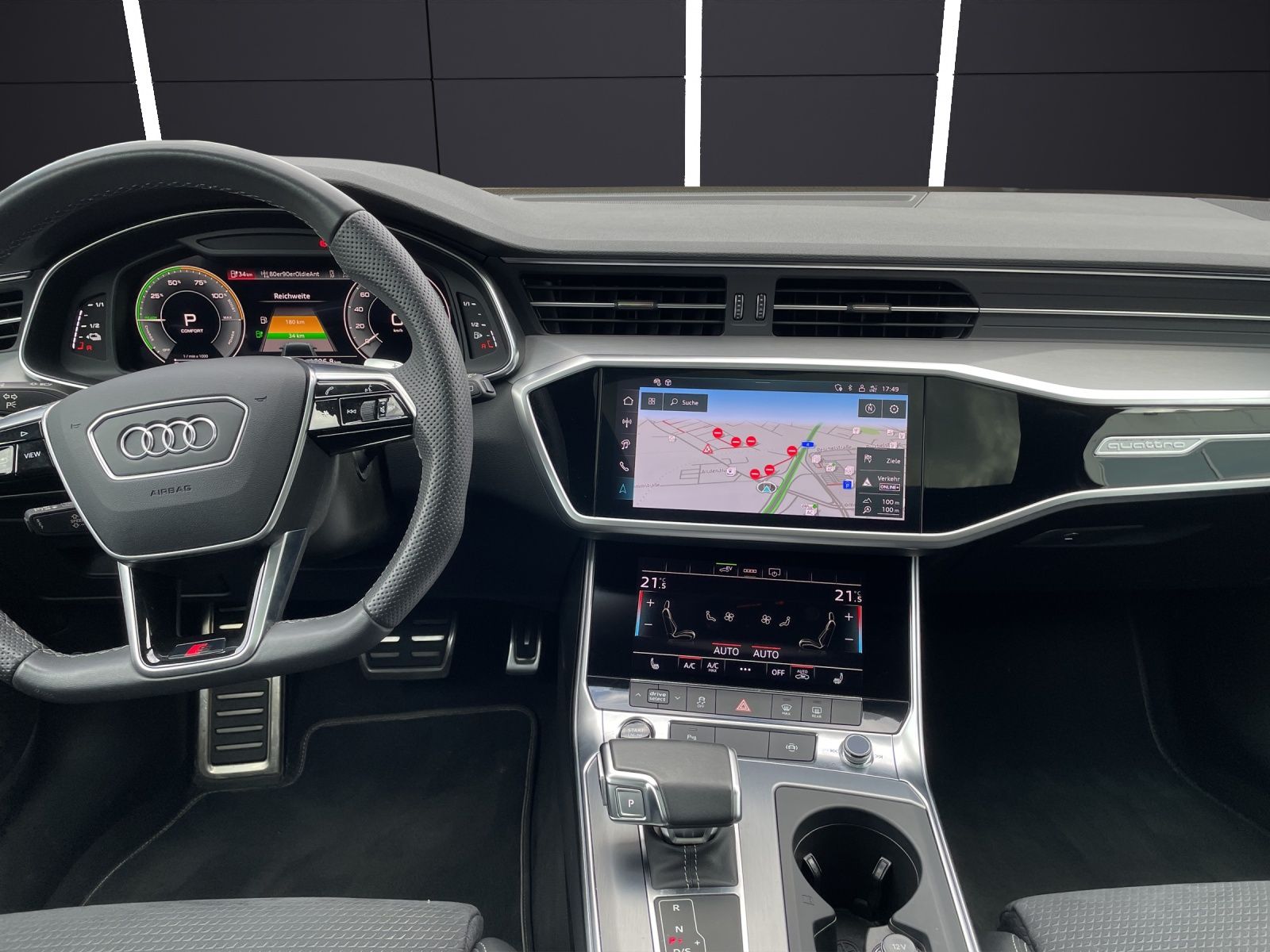Fahrzeugabbildung Audi A6 Avant TFSI e quattro S line Matrix Navi SHZ