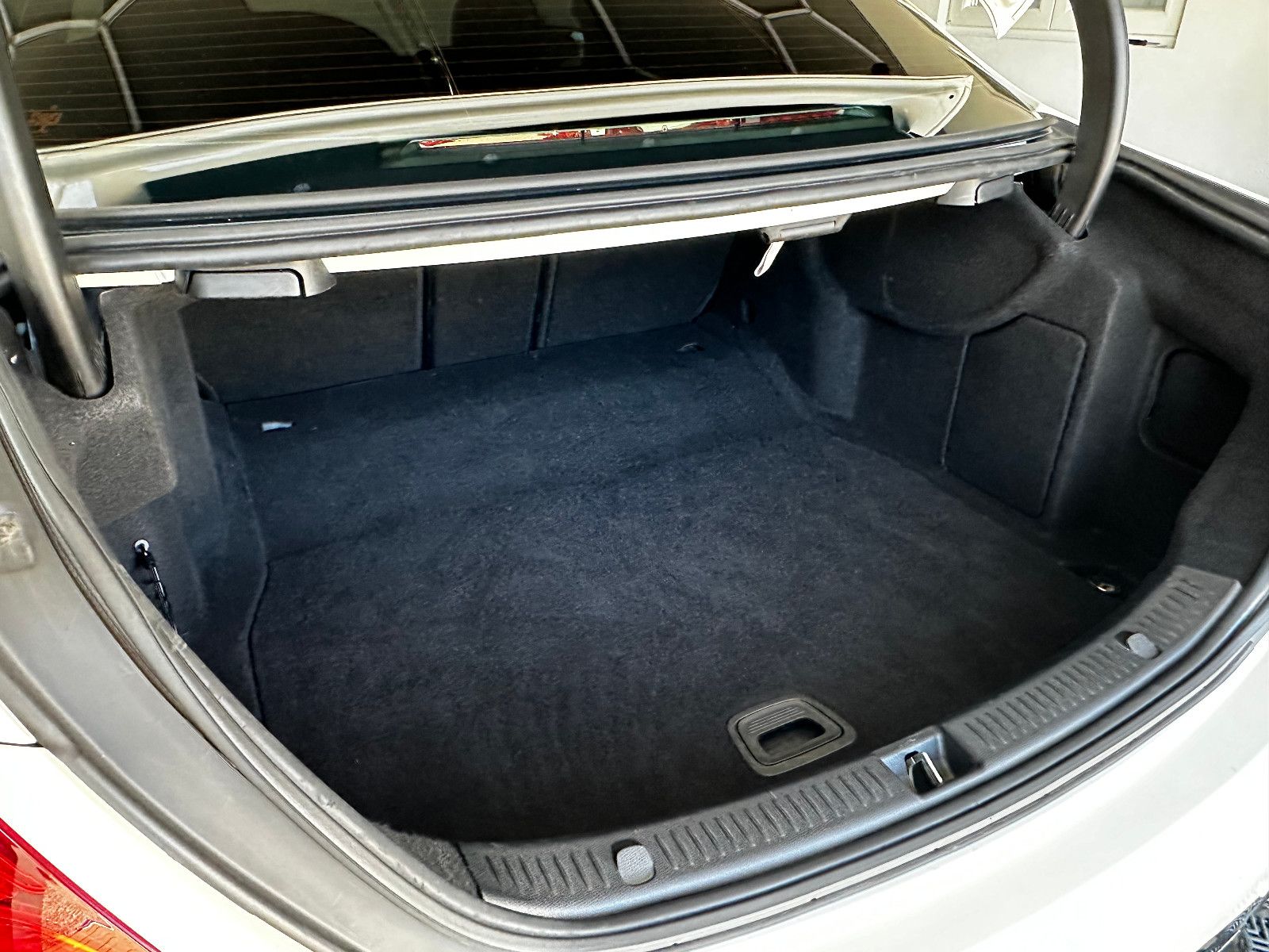 Fahrzeugabbildung Mercedes-Benz E 350d AMG-LINE/WIDESCREEN/360°KAM/PANO/E43 Opt.