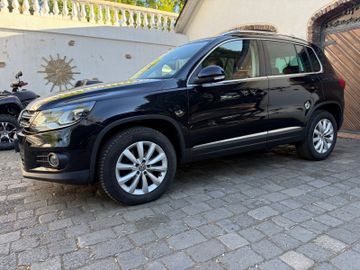 Volkswagen Tiguan - 3