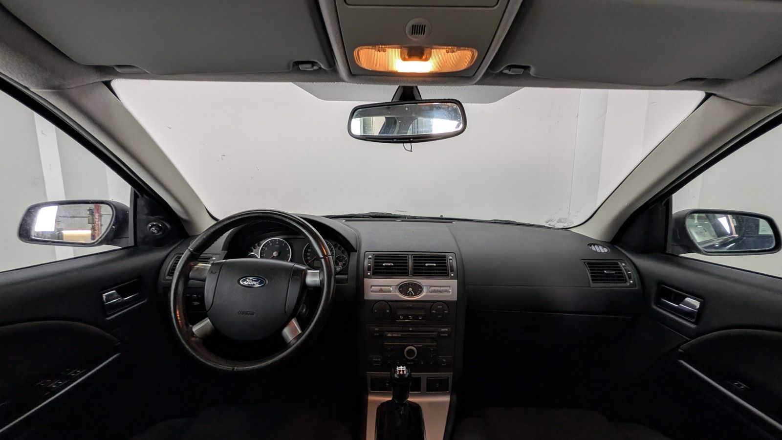 Fahrzeugabbildung Ford Mondeo Turnier 1.8 Ambiente