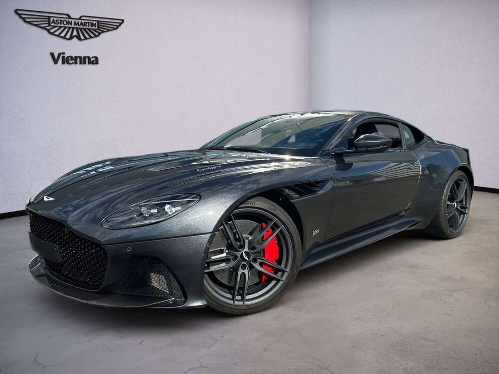 Aston Martin DBS Superleggera / Bang & Olufsen Beosound Audio