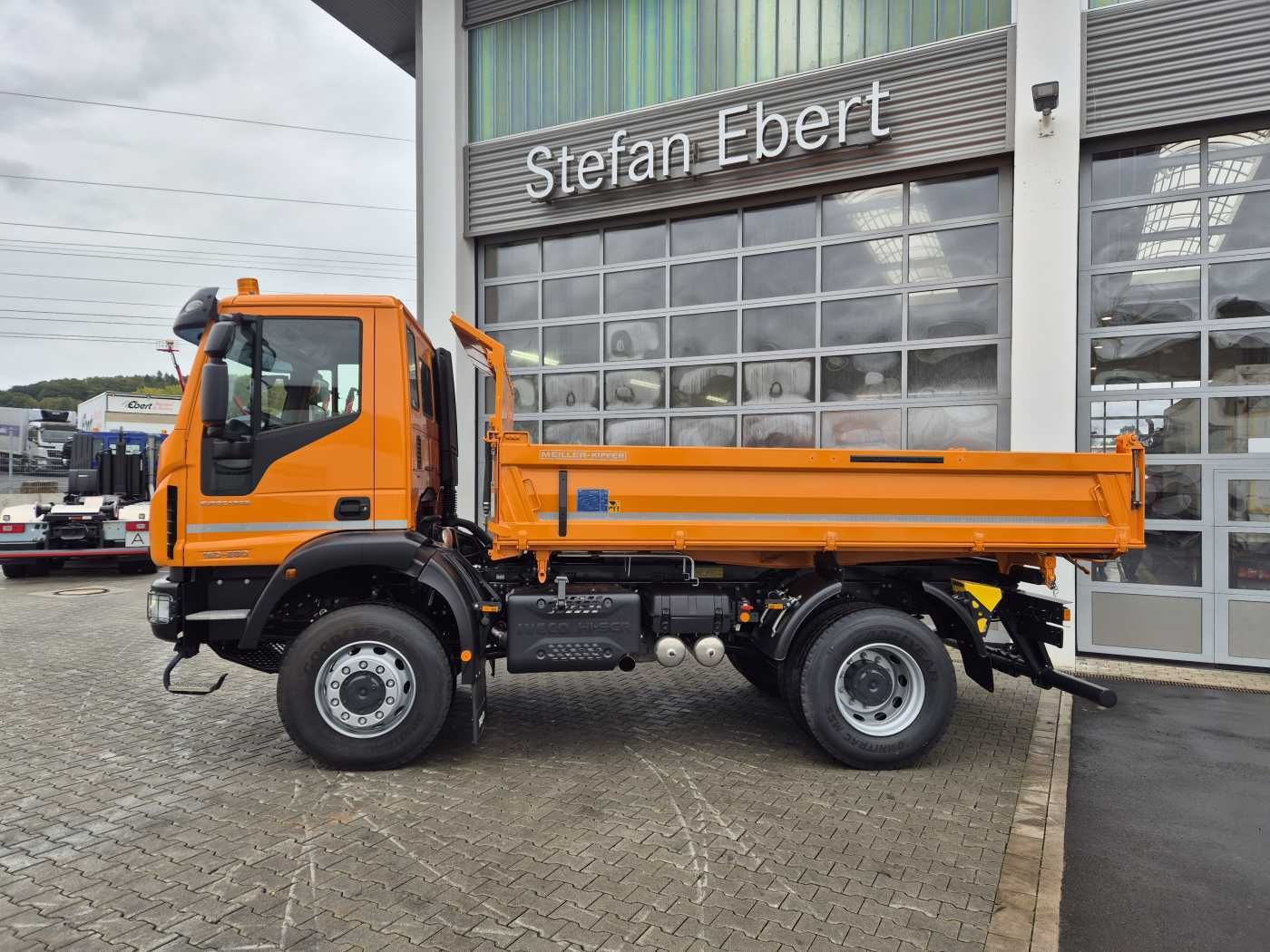 Fahrzeugabbildung Iveco ML150E28W 4x4 Meiller Dreiseitenkipper 2xAHK