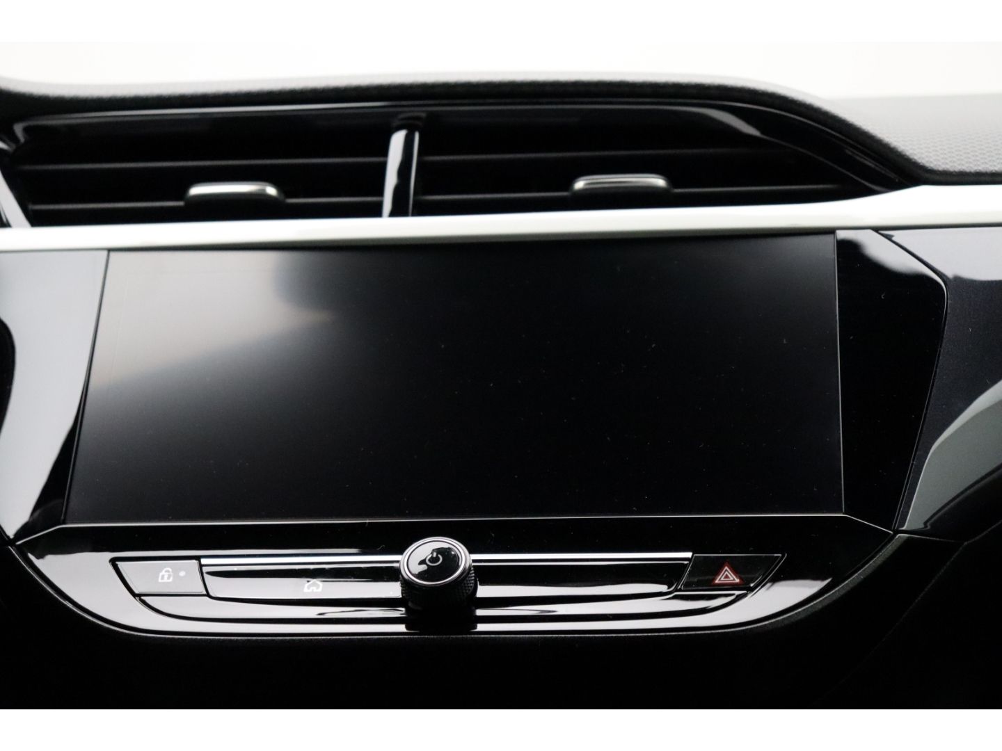 Fahrzeugabbildung Opel Corsa F 1.2 Automatik Totwinkelassistent LED