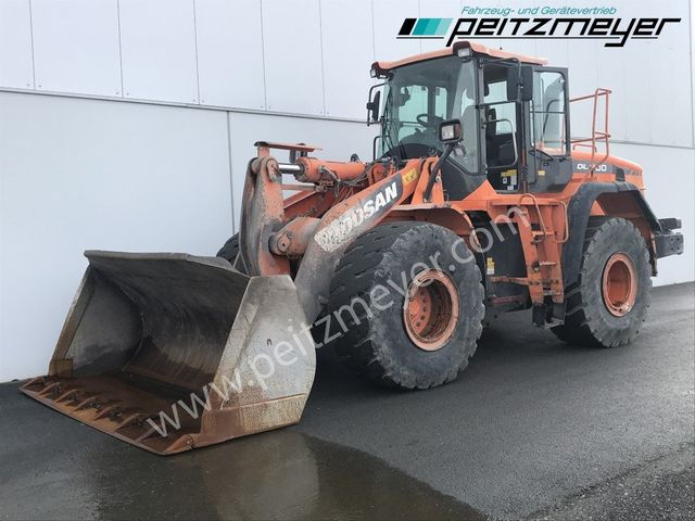 Doosan Radlader DL 300-3 